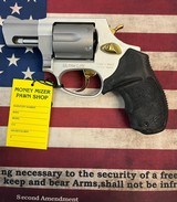 TAURUS 856 .38 SPL - 2 of 2