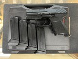 HECKLER & KOCH P2000SK V3 .40 S&W - 1 of 3