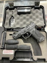 SMITH & WESSON M&P9 M2.0 9MM LUGER (9X19 PARA) - 1 of 3
