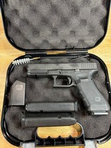 GLOCKG22 .40 S&W - 2 of 3