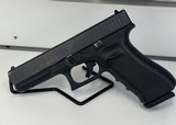 GLOCK G17 GEN 4 9MM LUGER (9x19 PARA) - 1 of 3