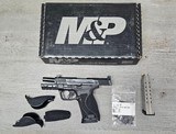 Smith & Wesson M&P M2.0 Optic Ready 10MM - 2 of 3