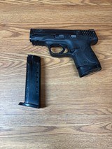 SMITH & WESSON M&P 40c .40 S&W - 1 of 3