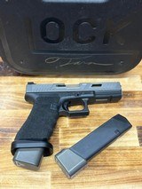 GLOCK G17 GEN 4 9MM LUGER (9X19 PARA) - 1 of 3