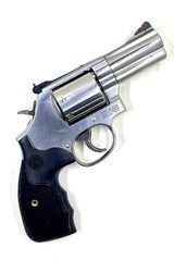 SMITH & WESSON 686 .357 MAG - 1 of 2