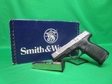 SMITH & WESSON SD9 VE 9MM LUGER (9X19 PARA) - 1 of 3