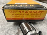 RUGER SUPER BLACKHAWK .44 rem mag - 2 of 3