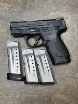 SMITH & WESSON m&p9 shield performance center 9MM LUGER (9x19 PARA) - 1 of 2