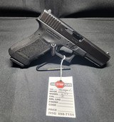 GLOCK G22 AUSTRIA .40 CALIBER - 1 of 2