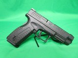 SPRINGFIELD ARMORY XD(M) 4.5" .40 S&W - 2 of 3