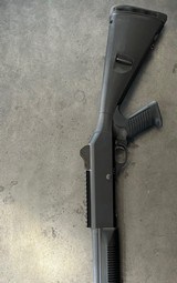 BENELLI M1014 12 GA - 2 of 2