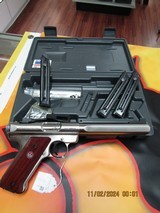 RUGER MK IIICompetition TARGET .22 LR - 1 of 3