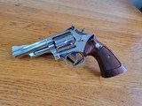 SMITH & WESSON 19-3 .357 MAG - 2 of 2