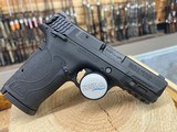 SMITH & WESSON M&P9 SHIELD EZ M2.0 9MM LUGER (9X19 PARA) - 1 of 3