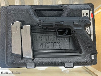 SPRINGFIELD ARMORY XD-4 SERVICE 9MM LUGER (9X19 PARA)