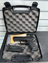 HECKLER & KOCH HK45C .45 ACP - 1 of 3