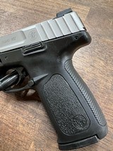 SMITH & WESSON SD40 VE .40 CALIBER - 3 of 3