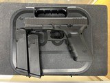 GLOCK G17 GEN 4 9MM LUGER (9X19 PARA)