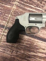 SMITH & WESSON Airweight 642-1 .38 SPL - 3 of 3