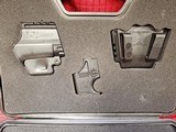 SPRINGFIELD ARMORY XD-40 .40 S&W - 2 of 3