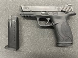 SMITH & WESSON M&P 40 .40 S&W - 2 of 3