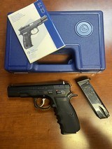 CZ CZ 75 B .40 S&W - 1 of 3