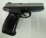 SMITH & WESSON SW40VE .40 S&W - 1 of 3