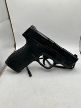 SMITH & WESSON M&P 9 SHIELD 9MM LUGER (9x19 PARA) - 1 of 3