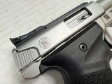 SMITH & WESSON SW22 VICTORY .22 LR - 3 of 3