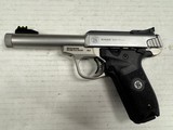 SMITH & WESSON SW22 VICTORY .22 LR - 1 of 3