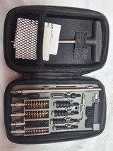 SMITH & WESSON M&P 9 SHIELD 9MM LUGER (9x19 PARA) - 2 of 3