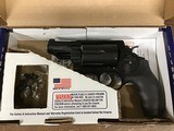 SMITH & WESSON GOVERNOR .45 LC/.410 GA - 1 of 3