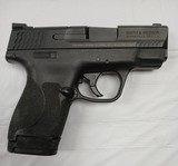 SMITH & WESSON M&P 9 SHIELD M2.0 9MM LUGER (9x19 PARA) - 1 of 3