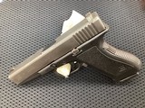 GLOCK G17 9MM LUGER (9x19 PARA) - 1 of 2
