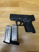 SMITH & WESSON M & P 9 Shield 9MM LUGER (9x19 PARA) - 1 of 2