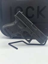 GLOCK G27 GEN 3 .40 S&W - 2 of 3