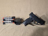SMITH & WESSON M&P Shield 2.0 .45 ACP - 3 of 3