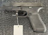 GLOCK G22 GEN 5 .40 S&W - 1 of 3