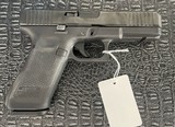 GLOCK G22 GEN 5 .40 S&W - 2 of 3