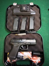 GLOCK G19 GEN 5 9MM LUGER (9X19 PARA) - 1 of 3