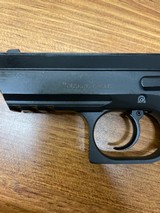 MAGNUM RESEARCH DESERT EAGLE .40 S&W - 2 of 3