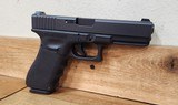 Glock 17 Gen 3 9MM LUGER (9X19 PARA) - 1 of 3