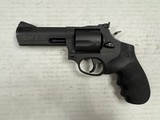 TAURUS 44 TRACKER .44 MAGNUM - 1 of 3