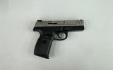 SMITH & WESSON SD40 VE .40 S&W - 1 of 3