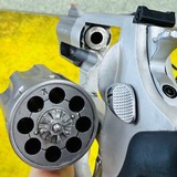 TAURUS 941 ULTRA-LITE .22 lr & .22 mag - 3 of 3