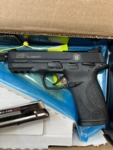 SMITH & WESSON M&P 22 COMPACT .22 LR - 2 of 3