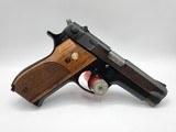SMITH & WESSON 39-2 9MM LUGER (9x19 PARA) - 2 of 3