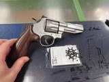 SMITH & WESSON 627-5 .357 MAG