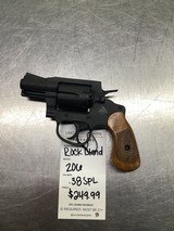 ROCK ISLAND ARMORY 206 .38 SPL - 1 of 2