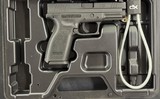 SPRINGFIELD ARMORY XD-40 X-TREME DUTY .40 S&W - 2 of 3
